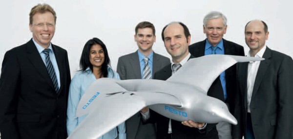 smart bird flying robot